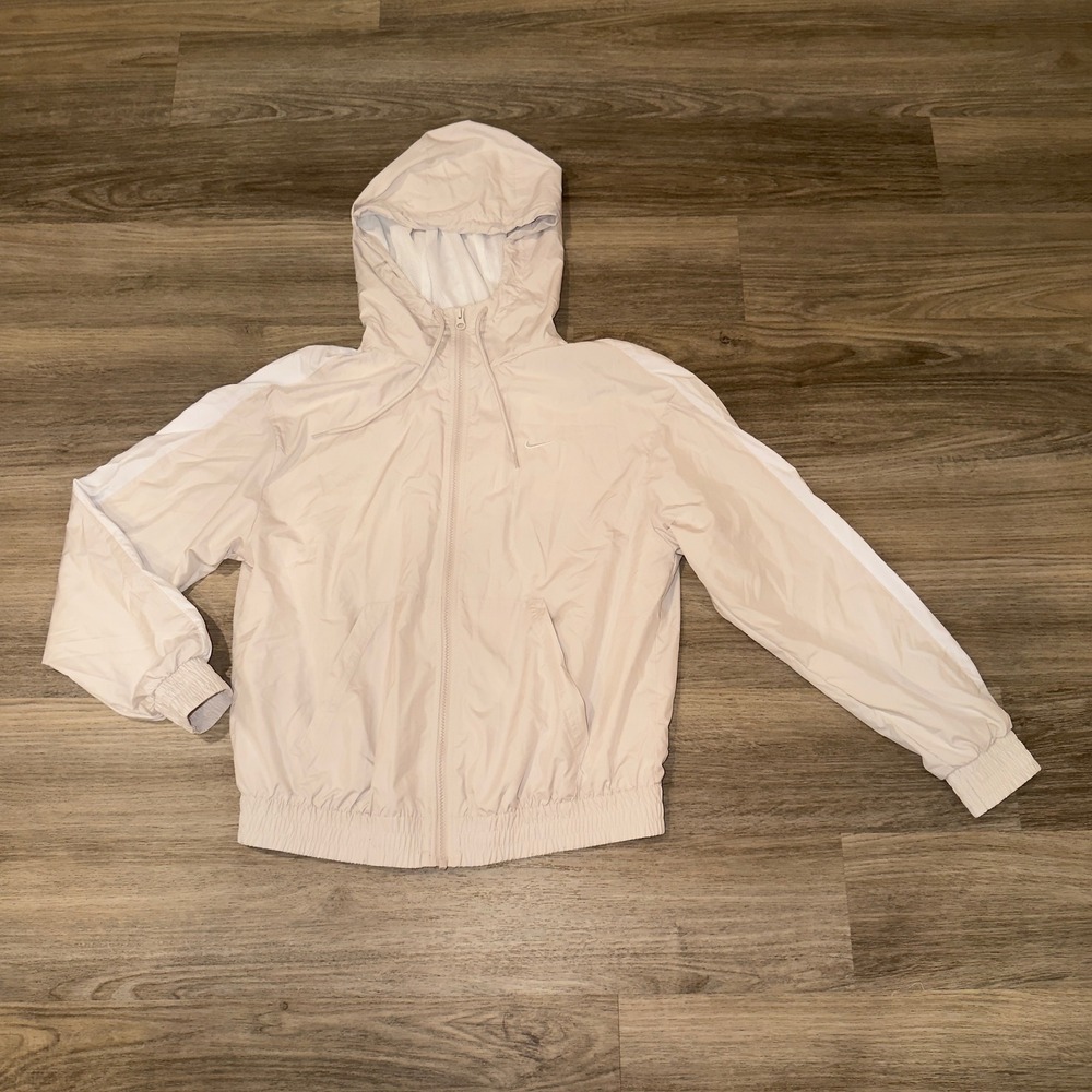 Nike Womens Sportswear Essential Windrunner Jacket Beige White FV6298-104 S
